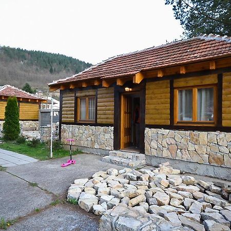 Hotel Antik Foca Exterior foto
